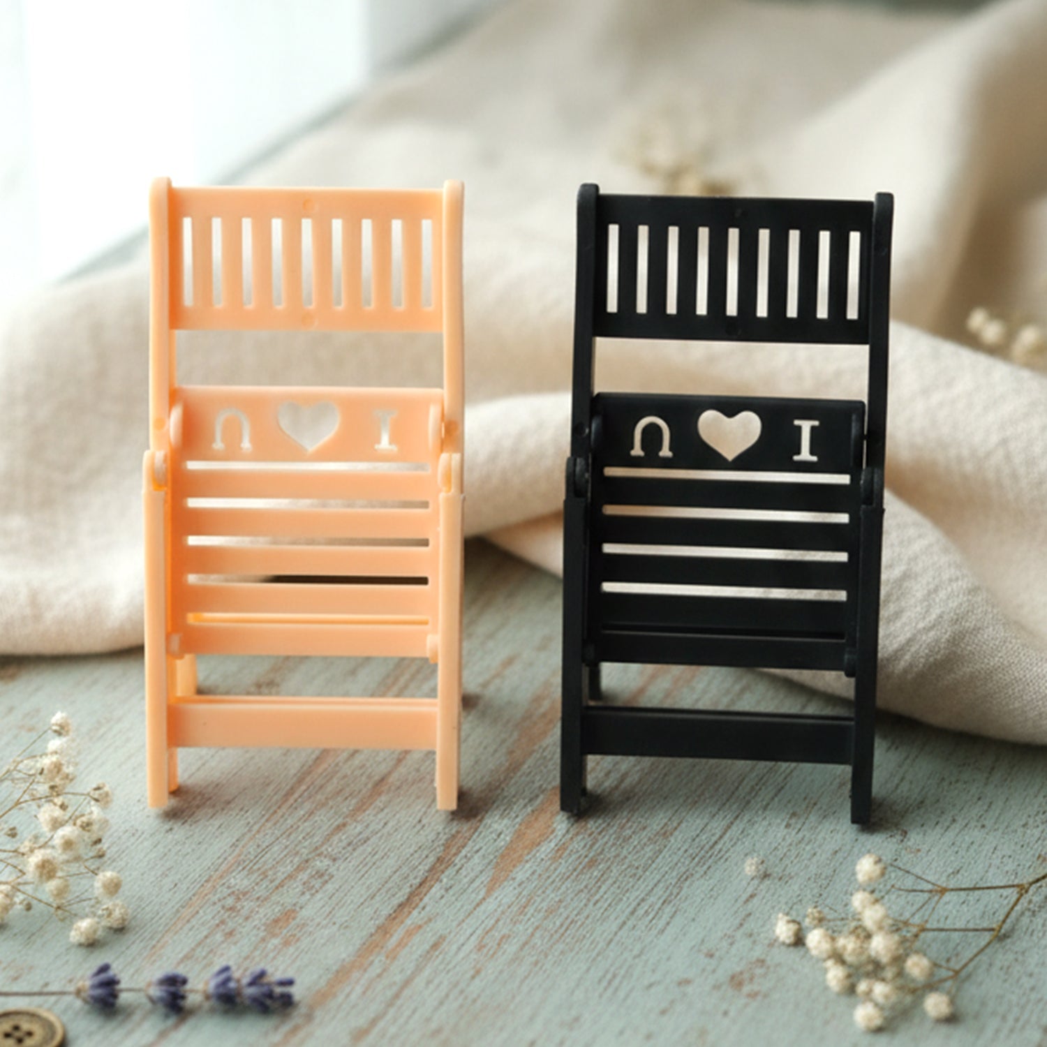 Lightweight mini chair shaped mobile phone stand for stable support