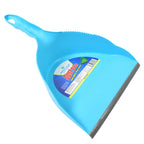 Close-up view of the sturdy grip handle on the Pro Clean plastic dustpan.
