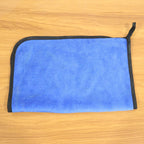 Close-up fabric view illustrating premium quality microfiber cleaning cloth