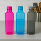Transparent fridge water bottle in BPA-free plastic with ribbed design