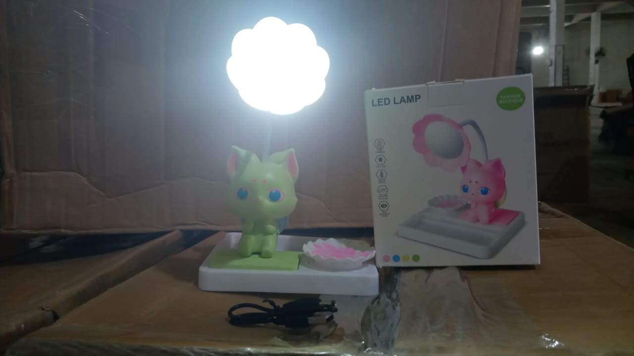 Packaging for the Kids LED Desk Lamp, ensuring safe delivery.