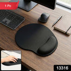 Packaging of ergonomic gaming mouse pad with wrist support