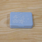 Informative size guide for the portable 6 compartment pill box.