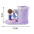Product dimensions of the sweet couple pen holder