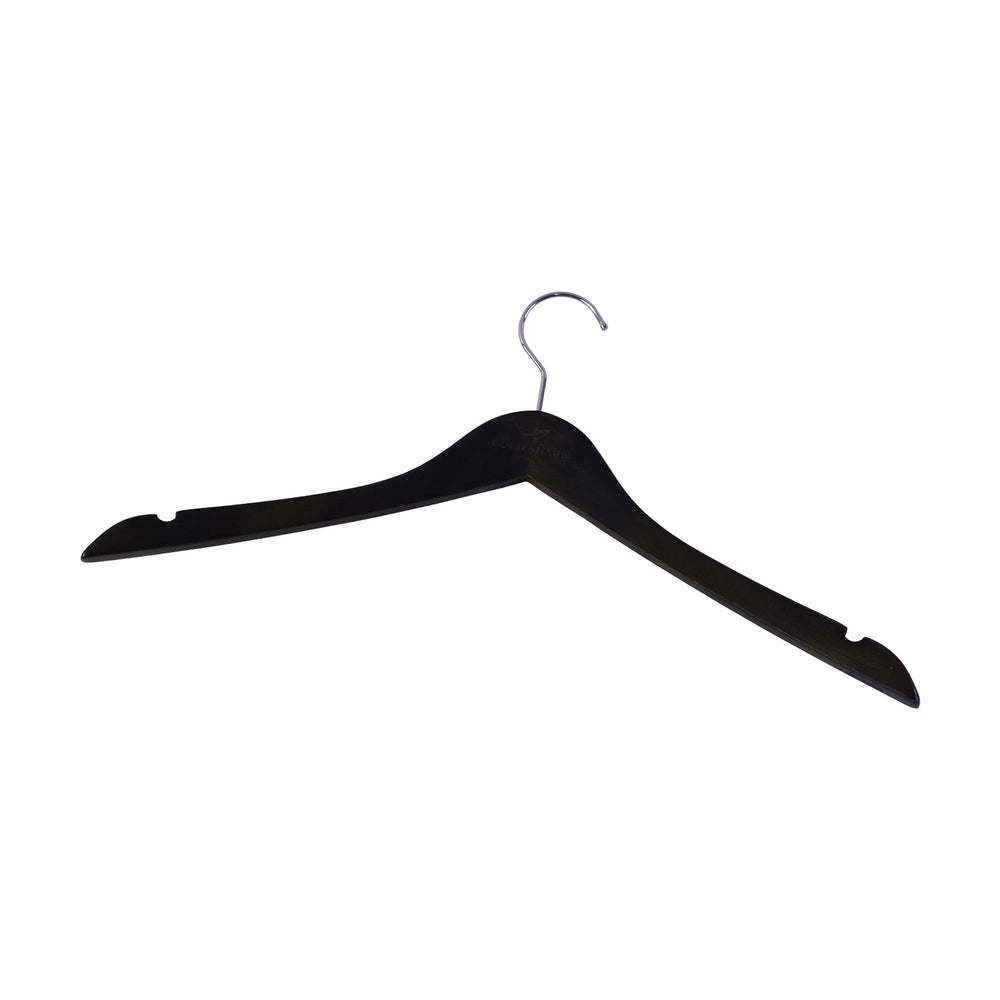 White background showing cloth hanger details