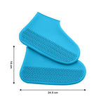 A pair of blue silicone rain boot covers with textured soles, showing dimensions of 14 cm height and 24.5 cm length.
