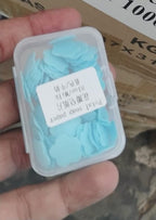 Informative graphic displaying product dimensions for the travel soap sheets.