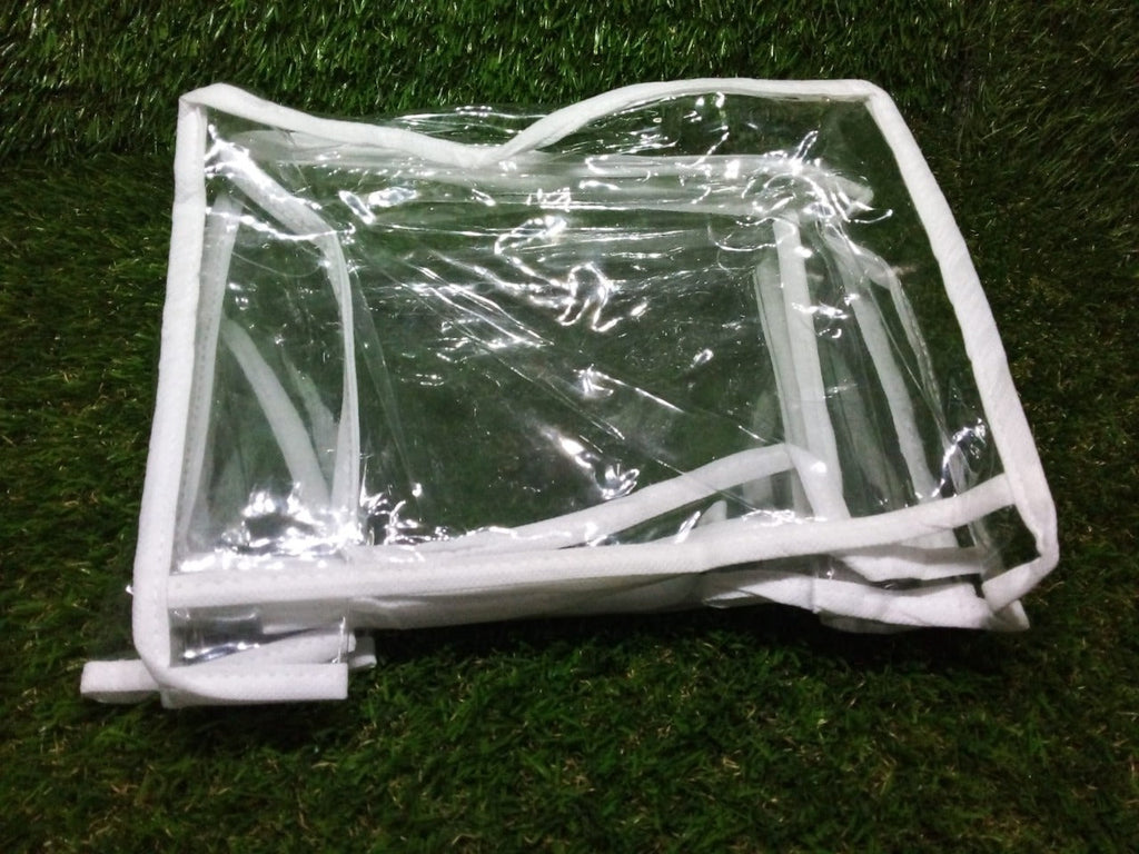 Lifestyle shot of the efficient 7-section bag, ready for everyday laundry tasks.