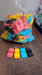 Plastic 2-in-1 mobile stand keychain compact for travel and daily use