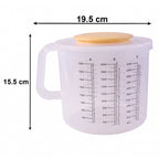 Plastic food storage box suitable for flour and sugar