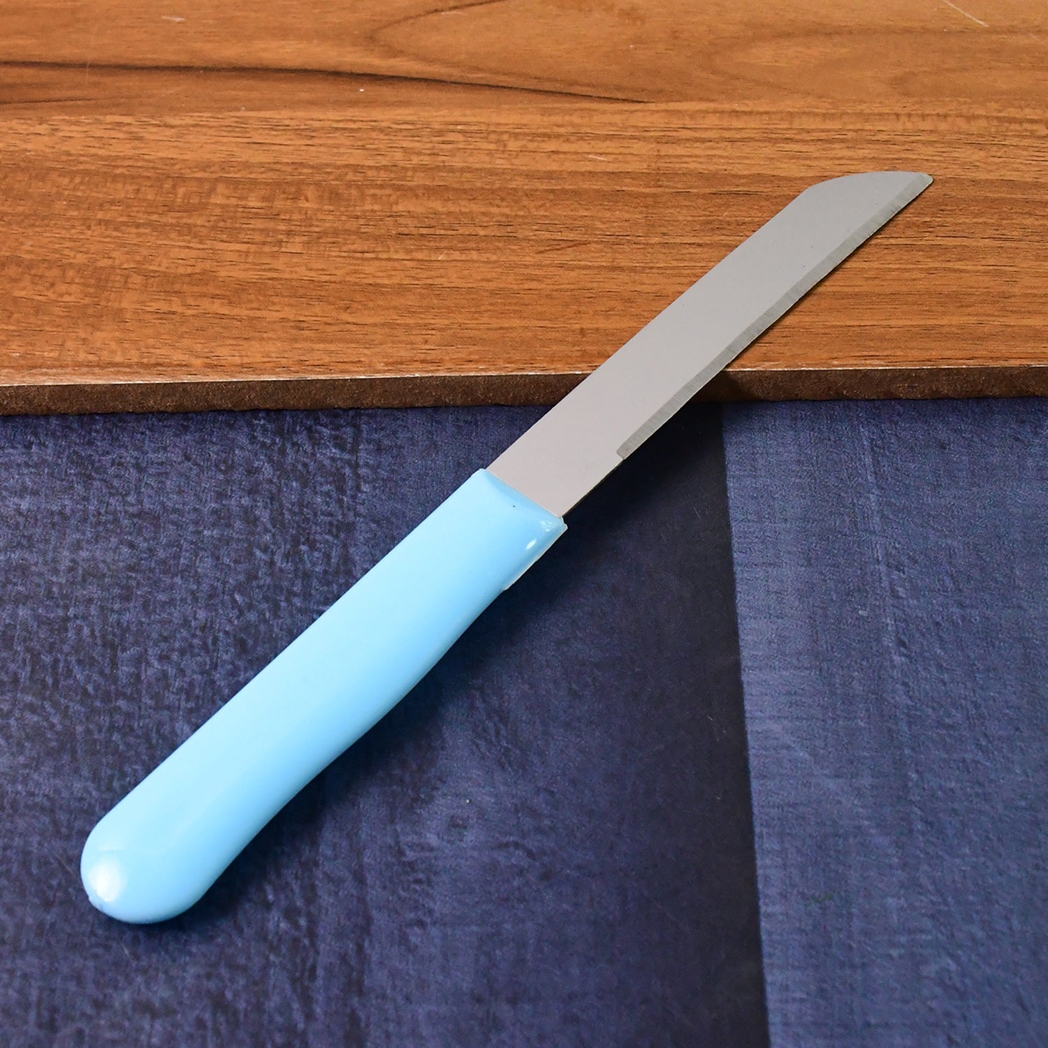 Sharp stainless steel plain edge kitchen knife with lightweight handle