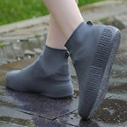 Reusable non-slip silicone shoe cover for outdoor protection