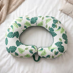 Leaf print neck pillow front