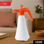 Ergonomic trigger pump of 1L handheld pressure water sprayer bottle