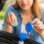 Car windshield cleaning setup with effervescent detergent tablets