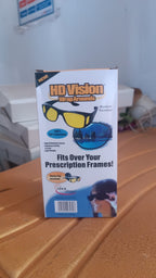 Comparison of vision with and without Safora Night Driving Glasses.