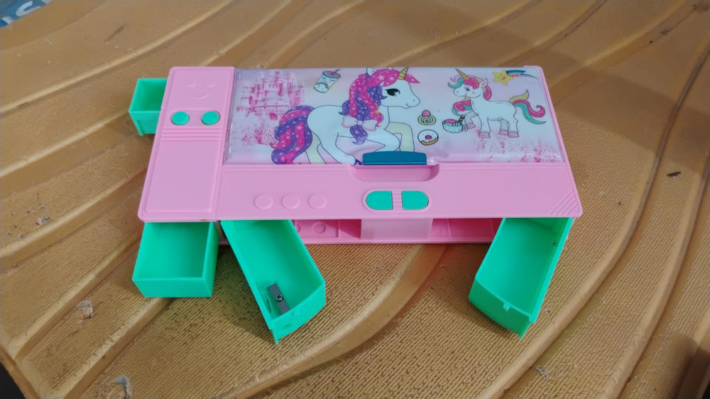 Close-up of the durable material and secure clasp of the Jumbo Geometry Box.
